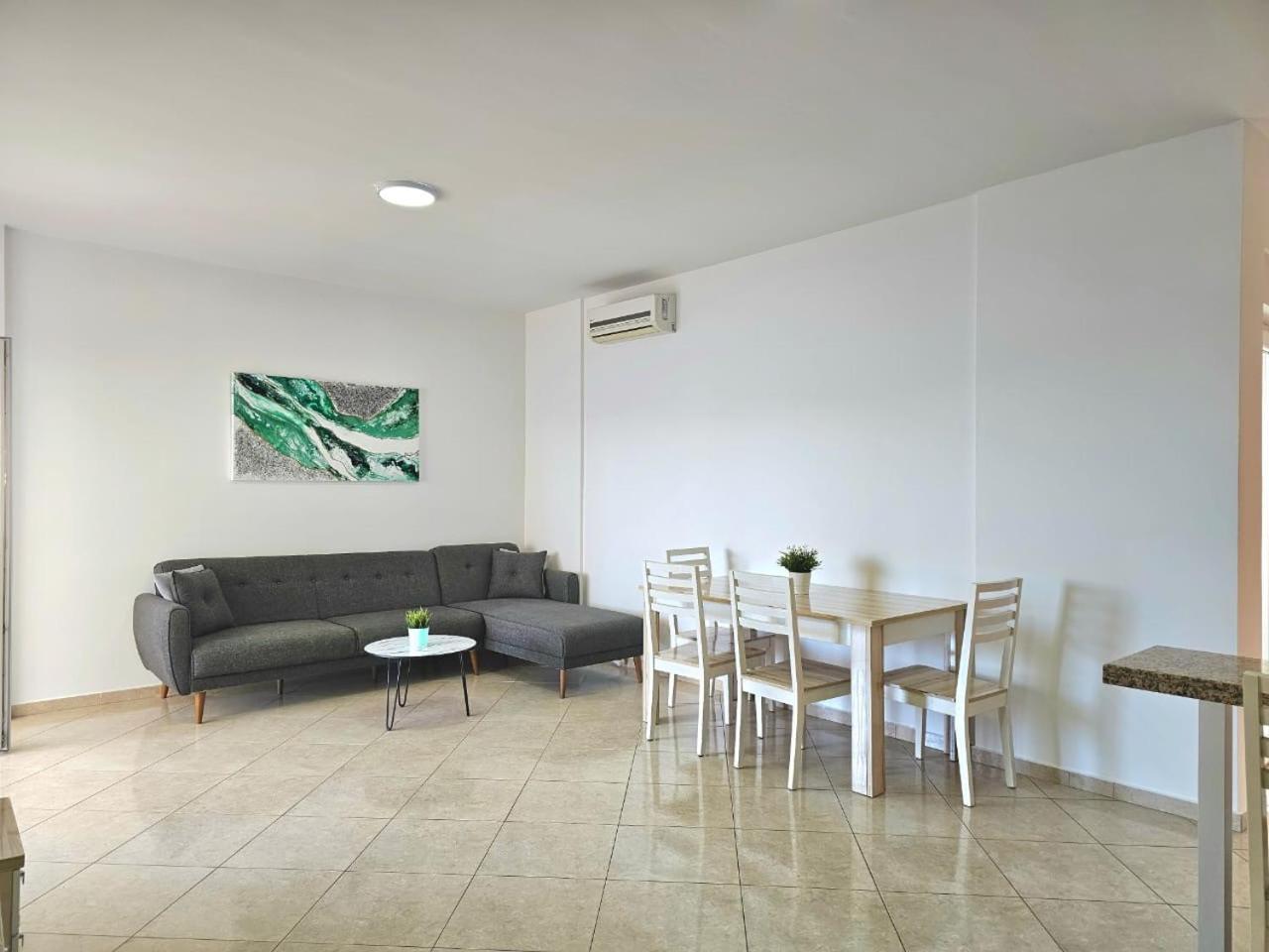 Apartament Adrien Saranda